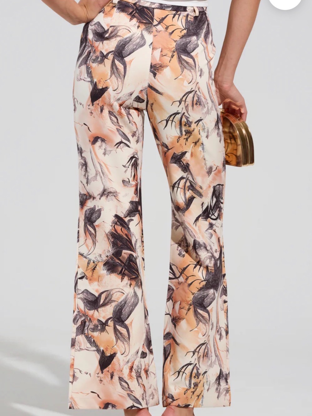 AKIRA Carmel and Black Wide-Leg lined Pants